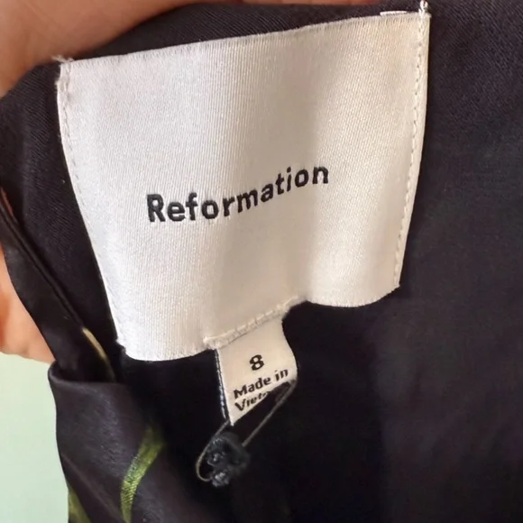 🆕 REFORMATION Anaiis Silk Maxi Dress in Mood For Love Sz 8 - Picture 5 of 7